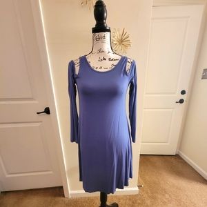 Cold Shoulder Long Sleeve Dress w/Pockets